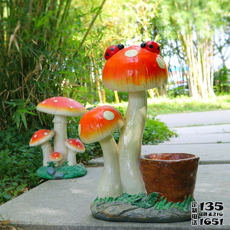 公園玻璃鋼彩繪花盆蘑菇雕塑 公園玻璃鋼彩繪花盆蘑菇雕塑